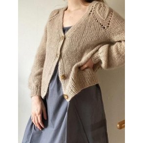 Chunky Dahlia V-neck