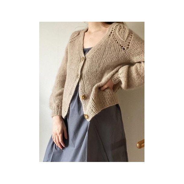 Chunky Dahlia V-neck