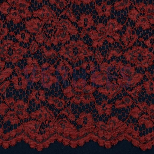 Blonde  m/bort Bordeaux