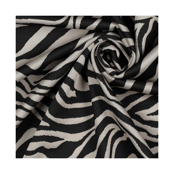 Knitted jacquard Animal skin, Black