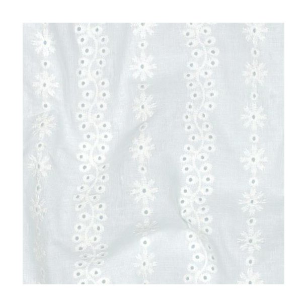 Cotton embroidery Two-side scallop, White