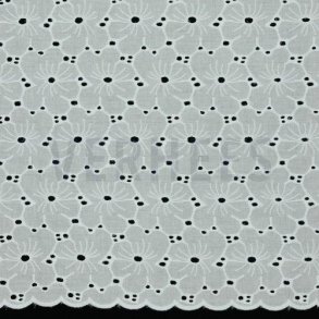 Broderi anglaise, White