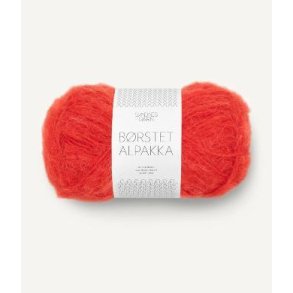 B�rstet Alpakka, Scarlet red