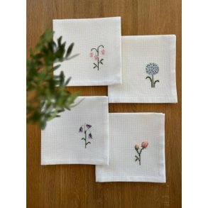 Spring time, Servietter