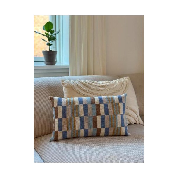 Blue Stripes, pude