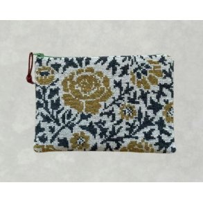 Wild rose - clutch - Baldyre