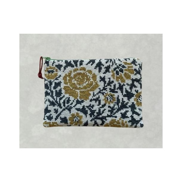 Wild rose - clutch - Baldyre
