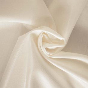 B�vernylon, R�hvid