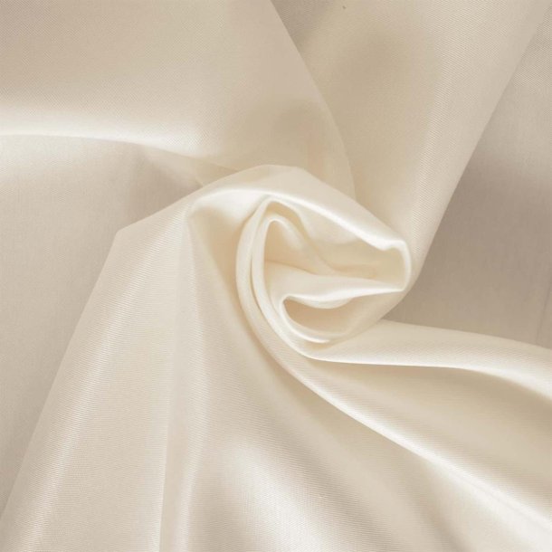 B�vernylon, R�hvid