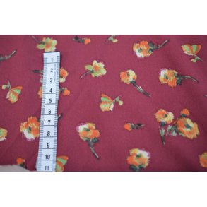 Micro satin Vinr�d m/blomster