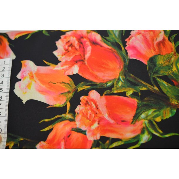 Magnolia  Sort m/Roser