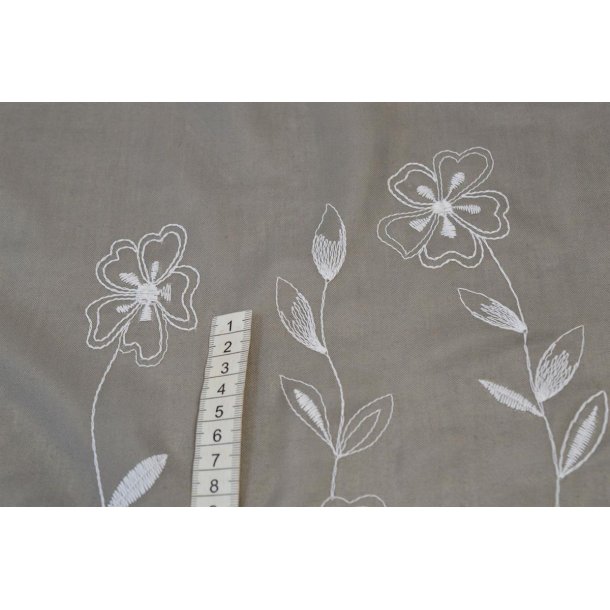 Let  gardin m/broderi