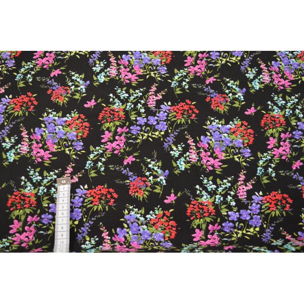 H�r m/sm� blomster