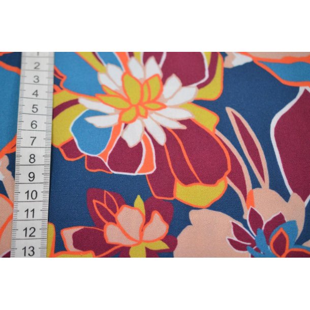 Viscose m/Retro blomster