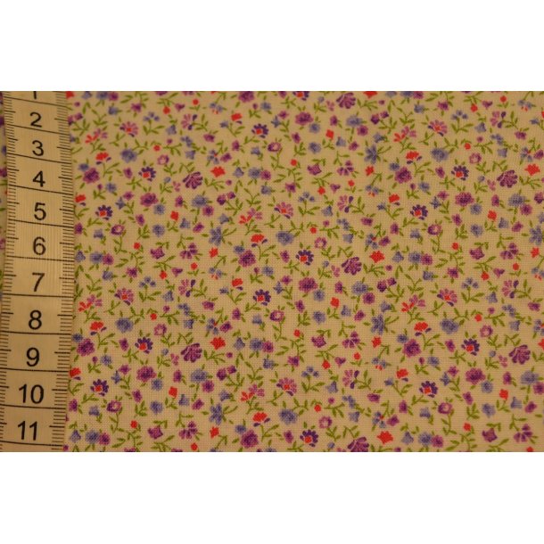 Patchwork stof Hvid m/sm� blomster