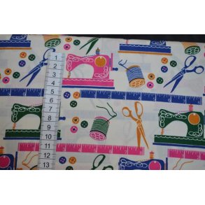 Symaskine, saks , n�l og tr�d