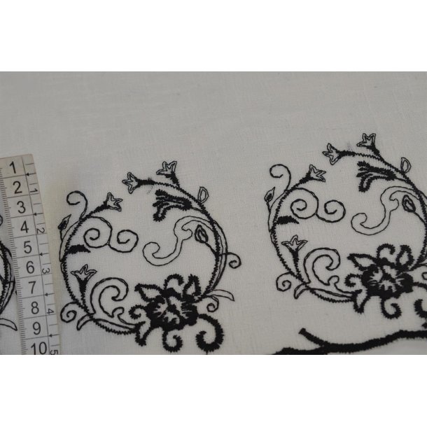 Cafegardin Hvid m/Sort m�nster 45