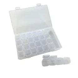 Plastic opbevarings box m/ sm� boxe